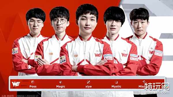 队在比赛中 队在比赛中