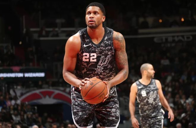 发挥出色 发挥出色