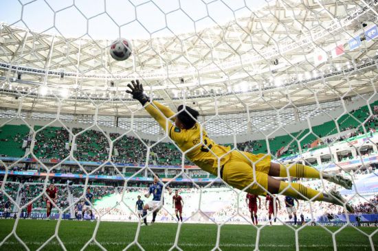 职业足球转 职业足球转