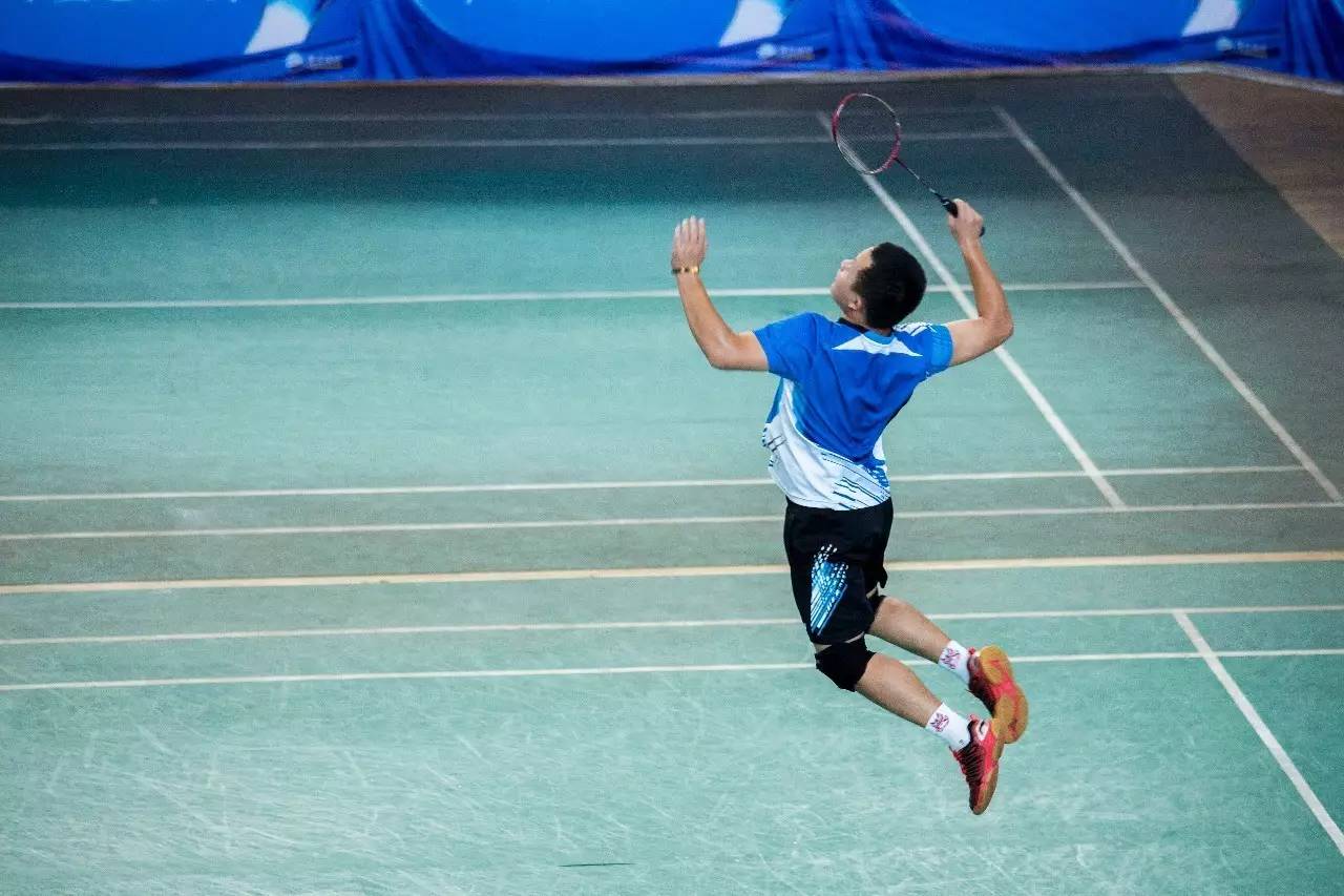 这种精神依 这种精神依