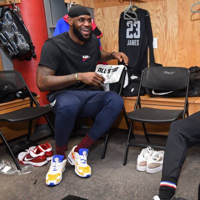 空侧拉开 空侧拉开